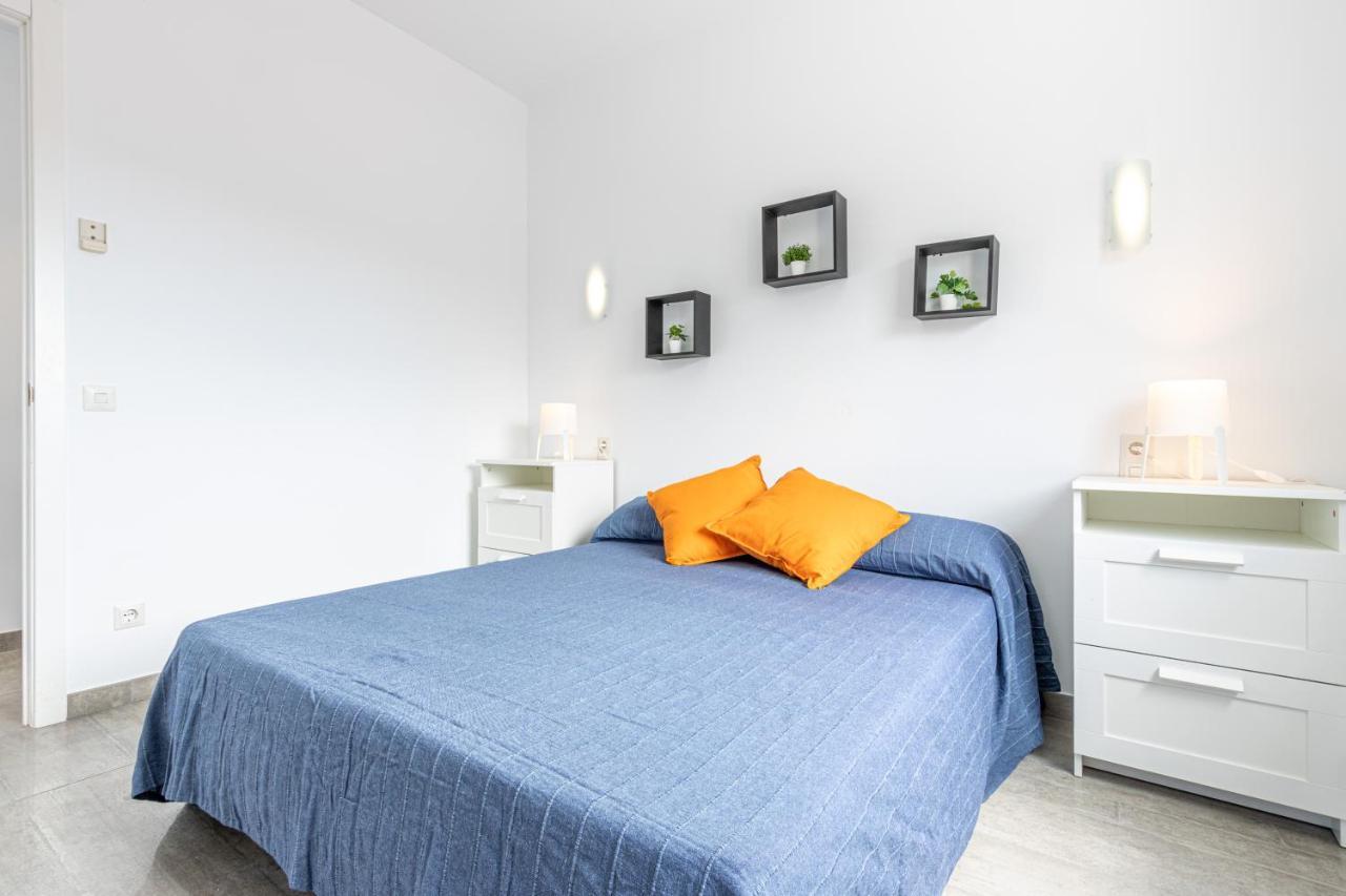 Goldhome - New House With Private Heated Pool, Parking, Wifi, Games Room Empuriabrava Exteriör bild