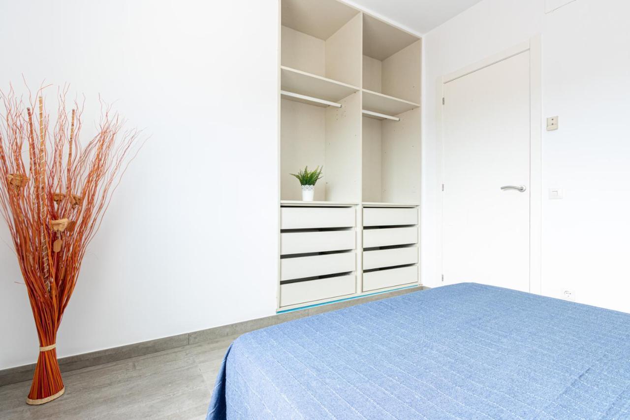 Goldhome - New House With Private Heated Pool, Parking, Wifi, Games Room Empuriabrava Exteriör bild