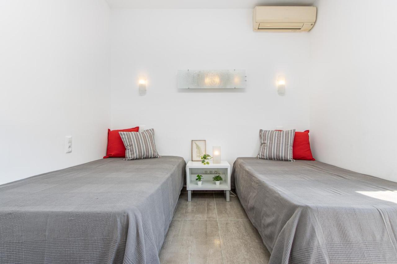Goldhome - New House With Private Heated Pool, Parking, Wifi, Games Room Empuriabrava Exteriör bild